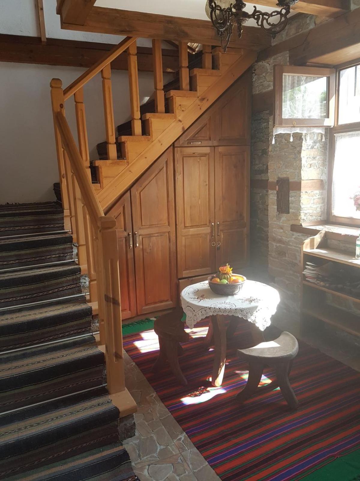 Тодорината Къща Hotel Leshten Bagian luar foto