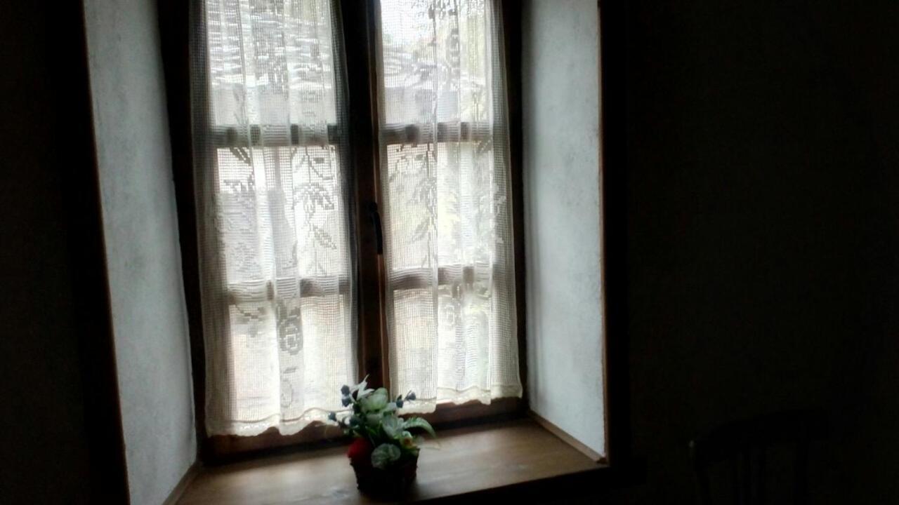 Тодорината Къща Hotel Leshten Bagian luar foto